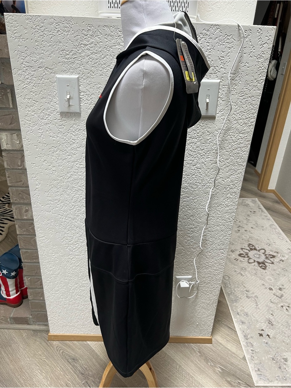 NWT Nike Women’s Essential Sleeveless Hooded Swim Cover-Up Dress - Picture 4 of 9